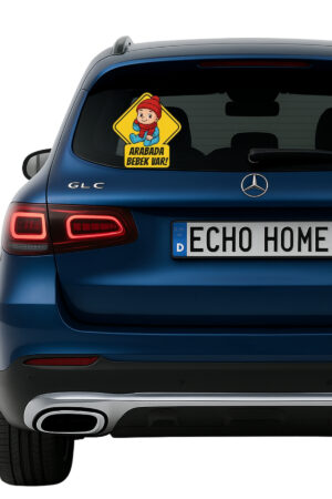 Araba Arkası Arabada Bebek Var Sticker Oto Sticker – Kırmızı Bereli Erkek Bebek Modeli - Görsel 3